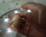 A picture of step 5 of Spicy Kolakkatai.