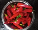 A picture of step 1 of Kathiyawadi Red Chilli Pickle.