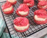 Foto langkah ke 10 dari resep Soes Merah Putih (Sourdough).