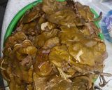 A picture of step 2 of Parotas with Chili, Salt, and Lime.