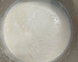 A picture of step 3 of Painapple custard pudding with painapple jelly.