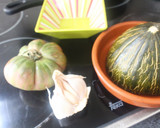 Foto del paso 1 de la receta: Ensalada de tomate y melón
