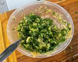 Une image de l'étape 1 de Pavé de saumon farci aux herbes fraîches.