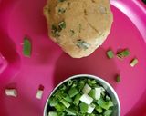 A picture of step 1 of Spring onion paratha.
