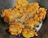 পেঁয়াজ পকোড়া (peyaj pakora recipe in Bengali) রেসিপির ধাপ 3 ছবি