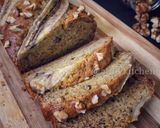 A picture of step 7 of Whole Wheat Banana Walnut Cake.