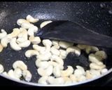 A picture of step 1 of Masala kaju.