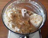 Foto del passaggio 2 della ricetta Crostata a strati con confettura di pesche