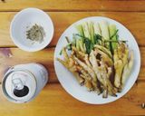 Hình bước làm 3 của món Chân gà hấp hành