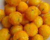 Foto langkah ke 6 dari resep Cemilan Sehat Bola Kentang Keju.