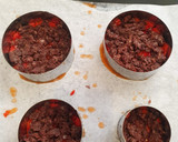 Foto del paso 3 de la receta: Timbal de patata, piquillo, morcilla y manzana gratinado