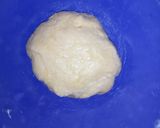 A picture of step 4 of Spicy Meat Bun.