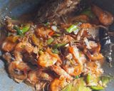 Foto langkah ke 3 dari resep 248. Sambal Udang Tongkol Suwir Bumbu Iris.