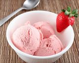 A picture of step 4 of 3 ingredient ice cream.