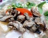 Hình bước làm 2 của món Canh hàu nấu măng chua