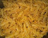 Foto langkah ke 3 dari resep Mac & cheese / Fussili scotel.