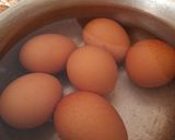 Foto langkah ke 2 dari resep Telur Petis.