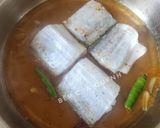 Hình bước làm 2 của món Cá hố kho dưa cải
