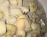 A picture of step 1 of Creamy fruit chaat.