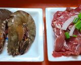 Hình bước làm 2 của món Lẩu thập cẩm đơn giản nhúng mì Chũ