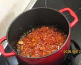 Gombás savanyú káposzta magyarosan recept fázis 1 fotója