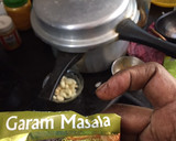 மீல் மேக்கர் கிரேவி சிக்கன் கிரேவிஸ்டைல்(vegசாப்பிடுபவர்களுக்கு)(meal maker gravy recipe in tamil) ரெசிபி ஸ்டேப் 4 புகைப்படம்