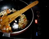 A picture of step 7 of Chilli chapati.