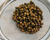 Foto del paso 2 de la receta Medallones de Solomillo de cerdo a la Pimienta verde