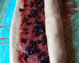 Foto del paso 4 de la receta: Rosca rellena de membrillo y pasas de uva🧉
