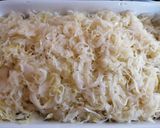 Savanyú káposztás tarjaszeletek sütőben sütve recept fázis 3 fotója