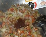 A picture of step 4 of Schezwan veg noodles.