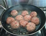 Foto del paso 1 de la receta: Albóndigas en su salsa muy fáciles de hacer y deliciosas