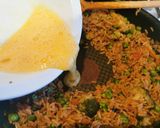 Fokhagymás királyrák pirított zöldséges-tojásos rizzsel recept fázis 3 fotója