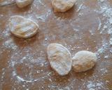 Foto del paso 2 de la receta: Raviolones con salsa crema