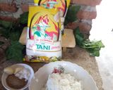 Foto langkah ke 1 dari resep Kerupuk Chacha (Nasi dan Tapioka).