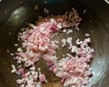 A picture of step 2 of Tagliatelle with white sauce, ham.