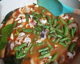 Foto langkah ke 6 dari resep Seafood Udang Cumi Saos Padang.