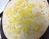 Gambar langkah 2 resipi Tortilla Wrap Malas ala Hot n Roll.