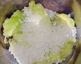 A picture of step 2 of Avocado Shake 🥑.