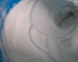 Foto langkah ke 3 dari resep Bolu gulung.