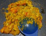 A picture of step 2 of Tawa Egg burger.