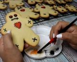 Foto del paso 13 de la receta: Galletas Vudú, decoradas con glasa!