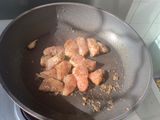 สันในไก่ซอสพริกไทยดำ