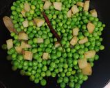 বাটার মশালা উইথ মটর পনির (butter Masala with matar paneer recipe in Bengali) রেসিপির ধাপ 2 ছবি