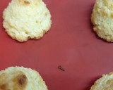 Foto del paso 4 de la receta: Coquitos bañados con chocolate receta de Doña Petrona