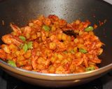 Foto langkah ke 5 dari resep Balado Udang Kentang.