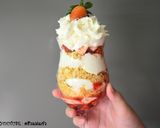 รูปขั้นตอนการทำที่ 7 ของ สตรอเบอร์รี่ ครีมชีส พาร์เฟ่ (Strawberry Cream Cheese Parfait)