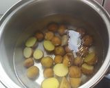 Foto langkah ke 2 dari resep Ayam Baby Potato Asam Manis.