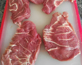 Foto del paso 6 de la receta: Carrilleras a la plancha con puré de patatas y ajo negro