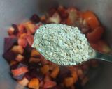 A picture of step 2 of Carrot tomato beetroot soup.